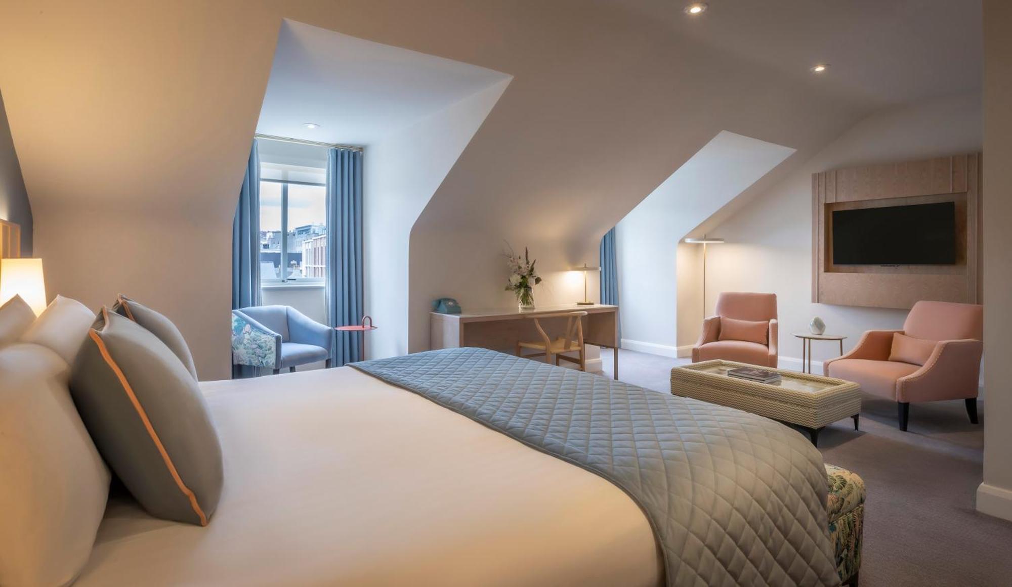 Junior Suite,1698846062:JPEG